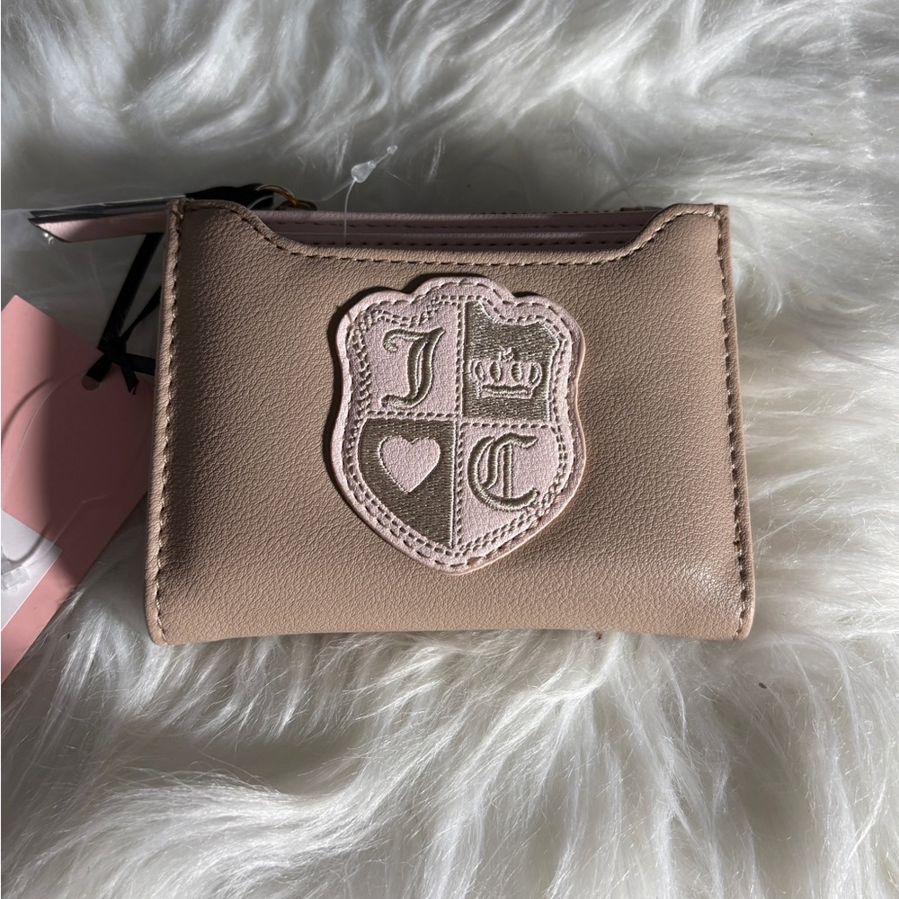Juicy couture queen of everything bifold wallet